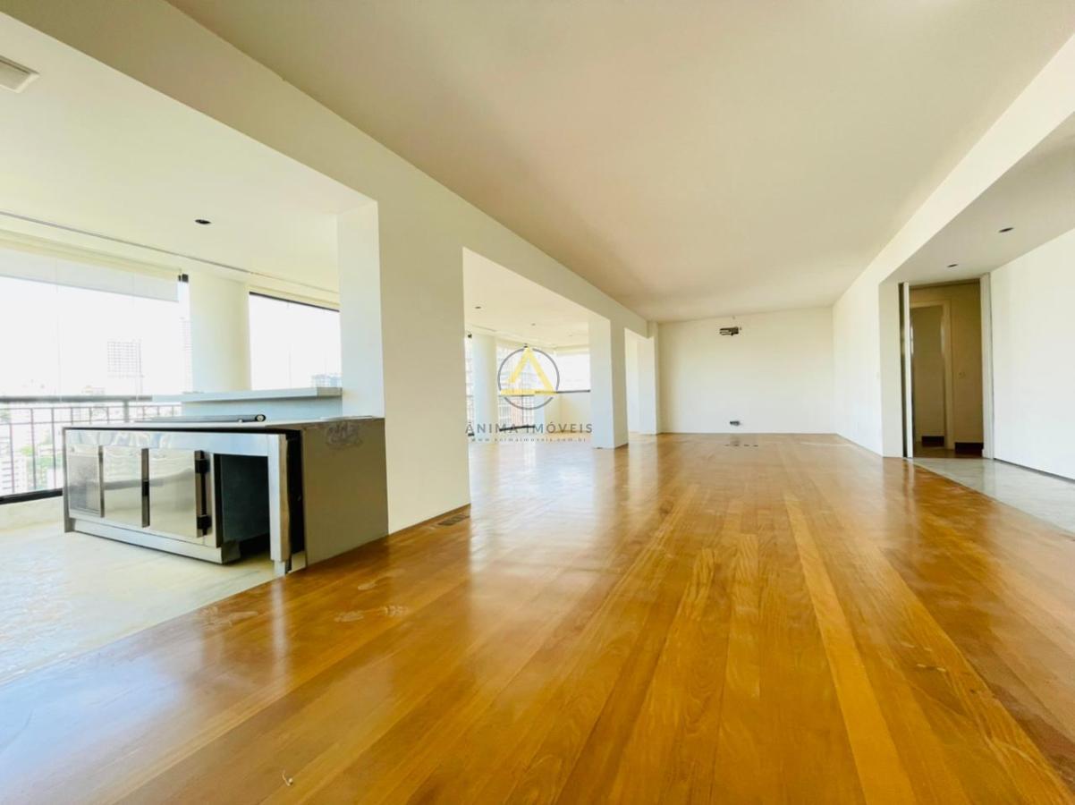 Apartamento, 3 quartos, 215 m² - Foto 1